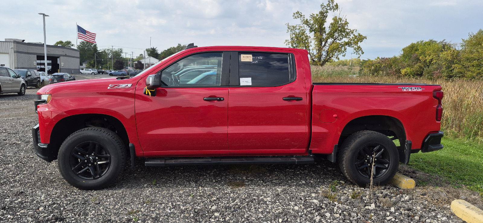 Used 2021 Chevrolet Silverado 1500 LT Trail Boss w/ Convenience Package II AWD/4WD image 6