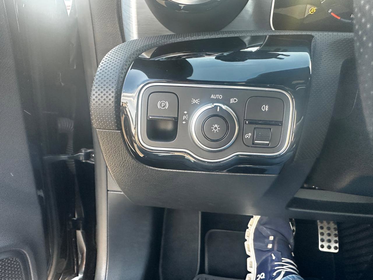 Used 2020 Mercedes-Benz CLA 250 4MATIC image 16