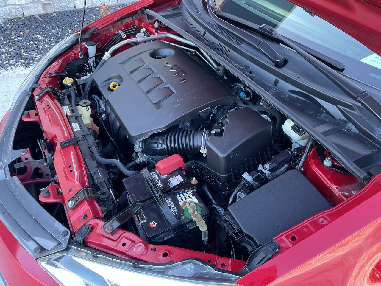 Used 2015 Toyota Corolla LE image 45