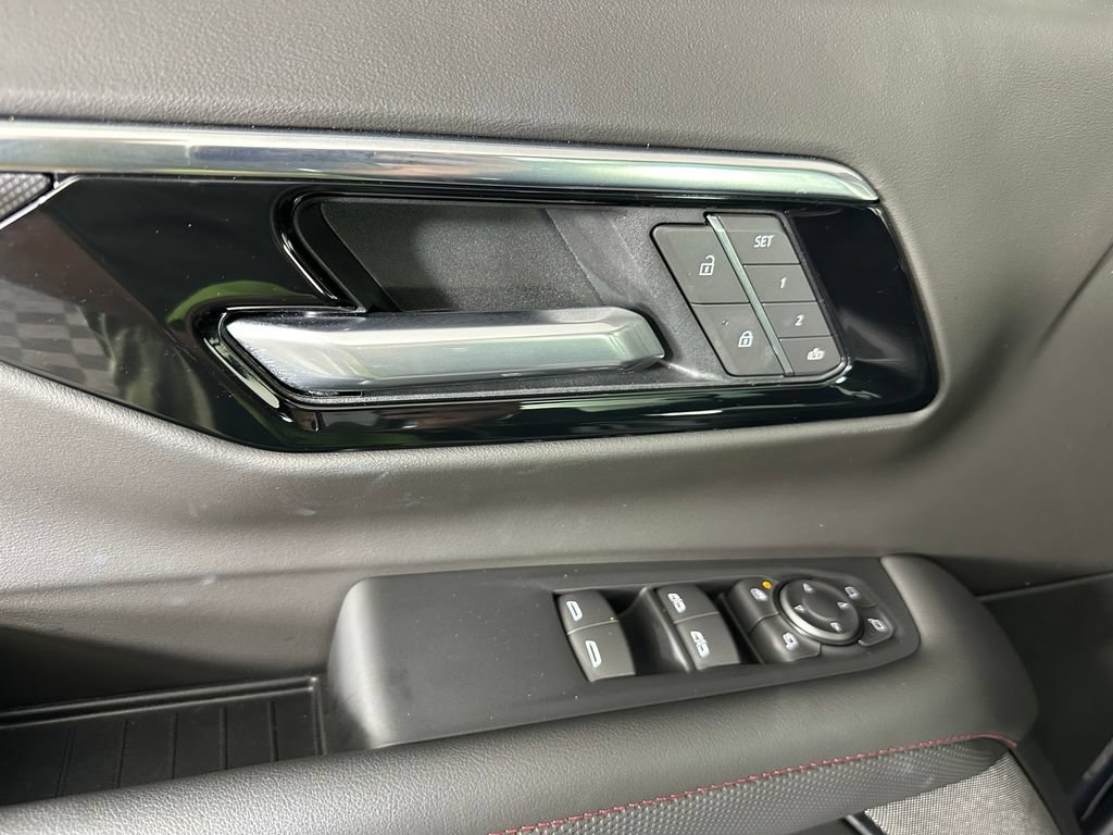Used 2025 Chevrolet Tahoe RST w/ Comfort Package AWD/4WD image 26