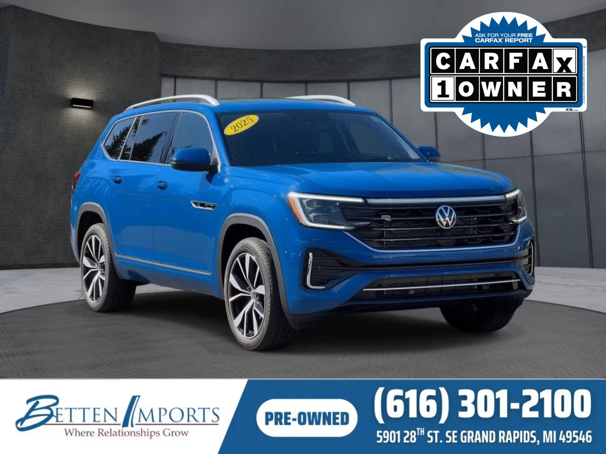 Used 2025 Volkswagen Atlas SEL Premium R-Line AWD/4WD image 1