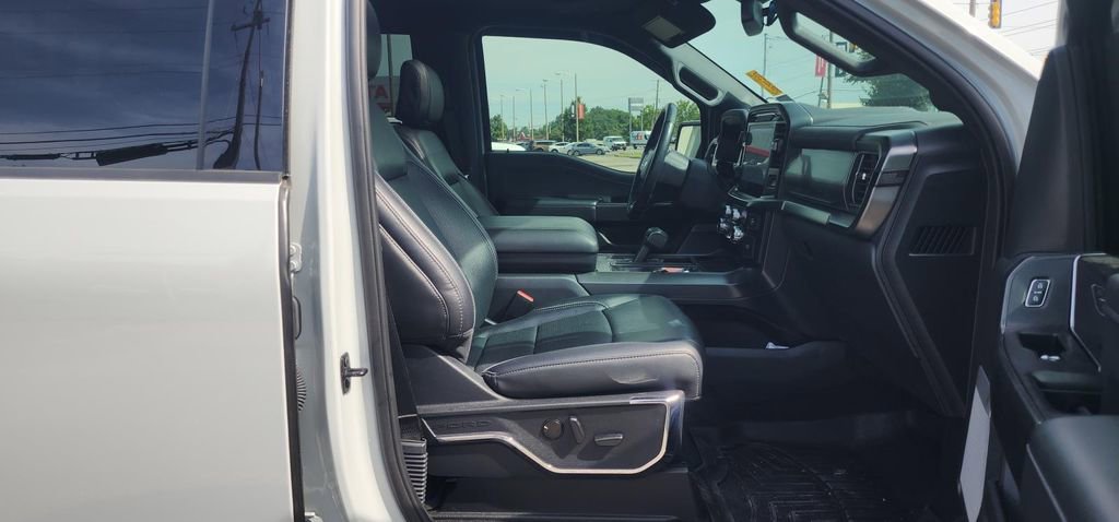 Used 2024 Ford F150 Lariat AWD/4WD image 10