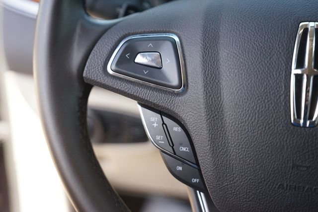 Used 2019 Lincoln MKC Select w/ Select Plus Package FWD image 23