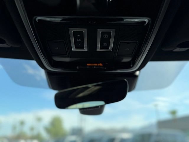New 2026 Land Rover Range Rover Velar S AWD/4WD image 13