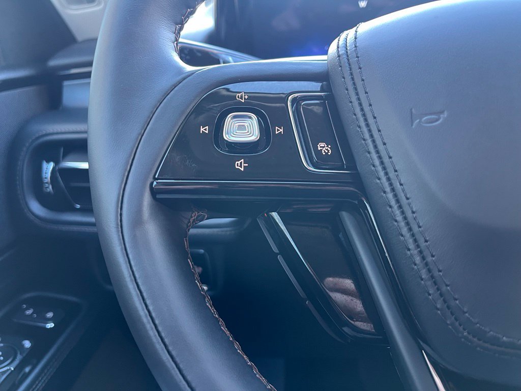 Used 2026 Lincoln Aviator AWD image 29