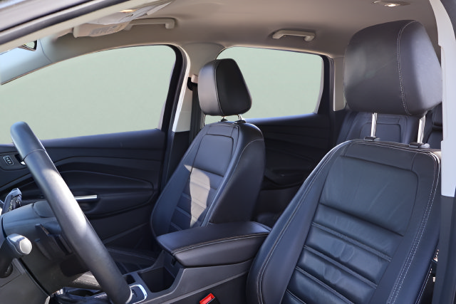 Used 2017 Ford Escape Titanium AWD/4WD image 8