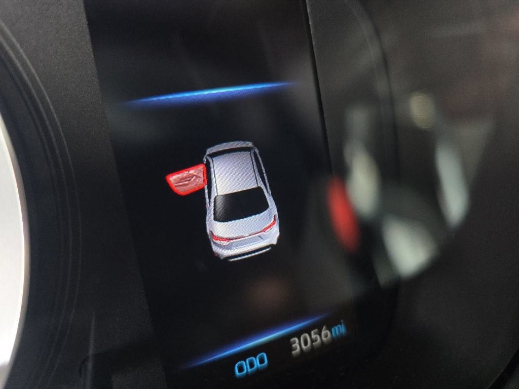 Used 2022 Toyota Corolla SE FWD image 12