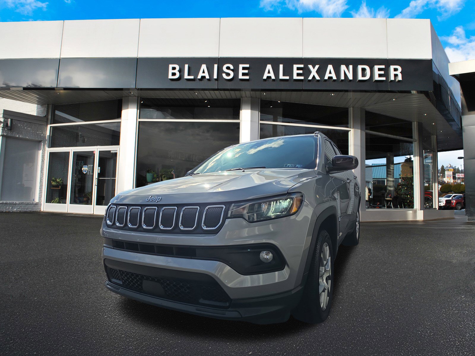 Used 2022 Jeep Compass Latitude image 10