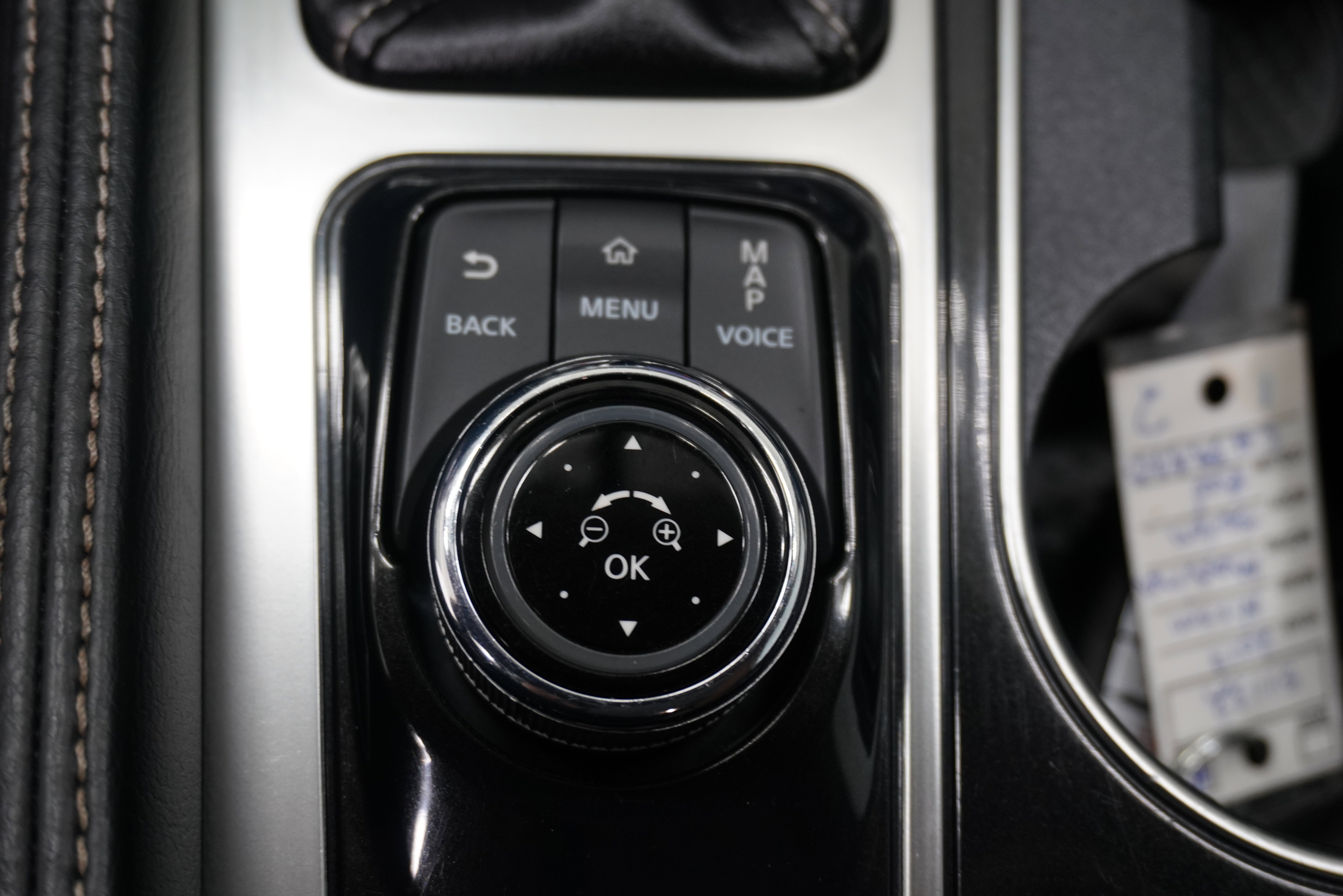 Used 2017 Nissan Maxima 3.5 SV image 17