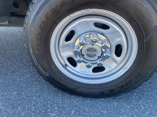 Used 2017 Ford F250 XL w/ Power Equipment Group AWD/4WD image 36