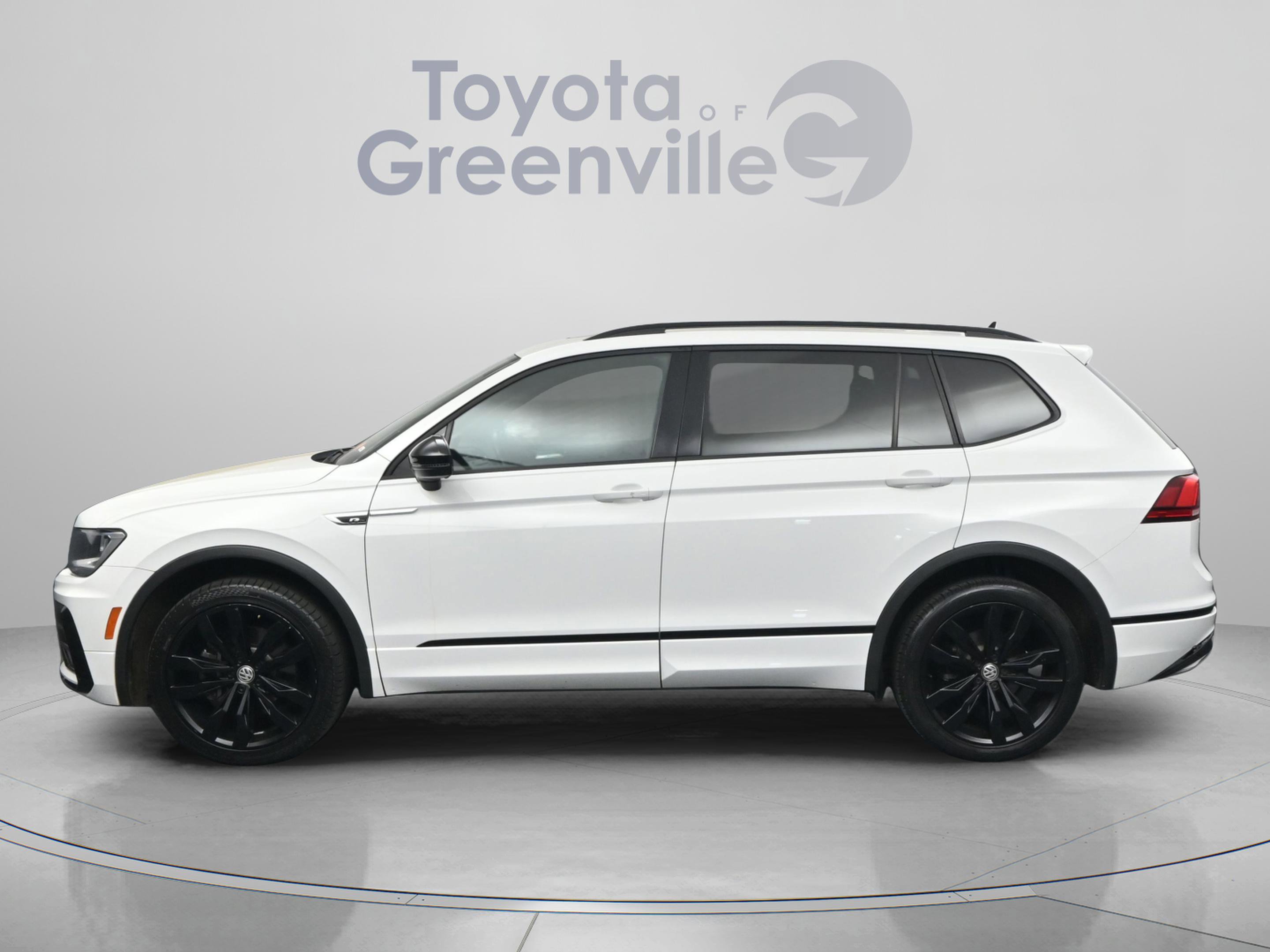 Used 2021 Volkswagen Tiguan SE R-Line FWD image 5