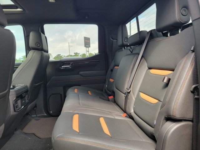 Used 2025 GMC Sierra 1500 AT4 w/ AT4 Premium Package AWD/4WD image 25