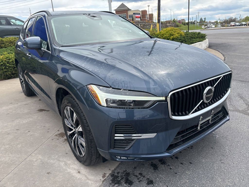 Used 2023 Volvo XC60 B5 Core w/ Climate Package AWD/4WD image 4