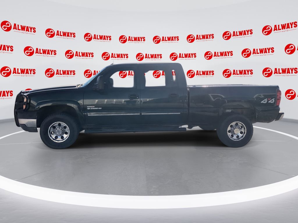 Used 2005 Chevrolet Silverado 2500 LT w/ Heavy-Duty Power Package image 4