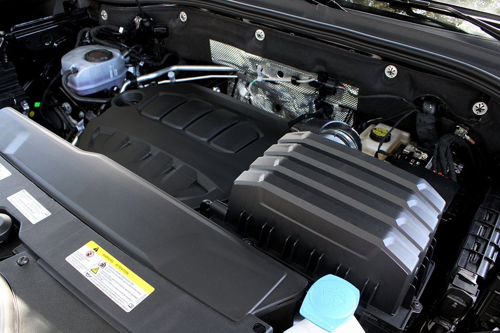 New 2025 Volkswagen Atlas Cross Sport SEL Premium R-Line image 73