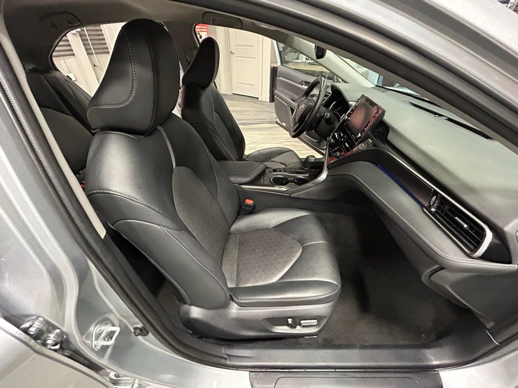 Used 2023 Toyota Camry XSE image 37