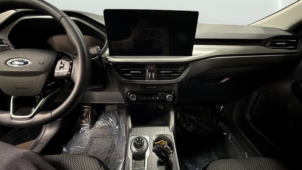 Used 2023 Ford Escape SE image 23