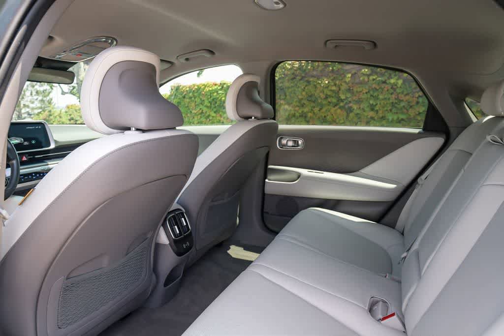 Used 2023 Hyundai Ioniq 6 Limited RWD image 17