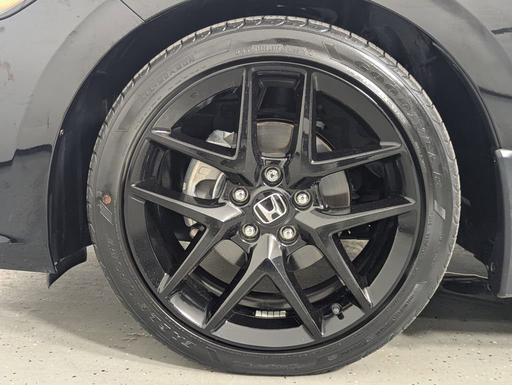 Used 2023 Honda Civic Sport image 9
