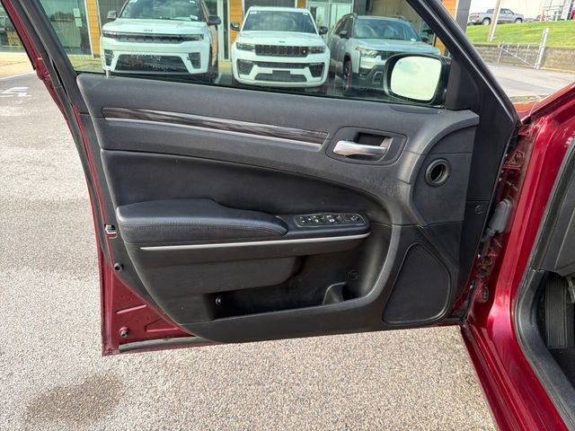 Used 2019 Chrysler 300 Touring w/ Quick Order Package 2EF image 22