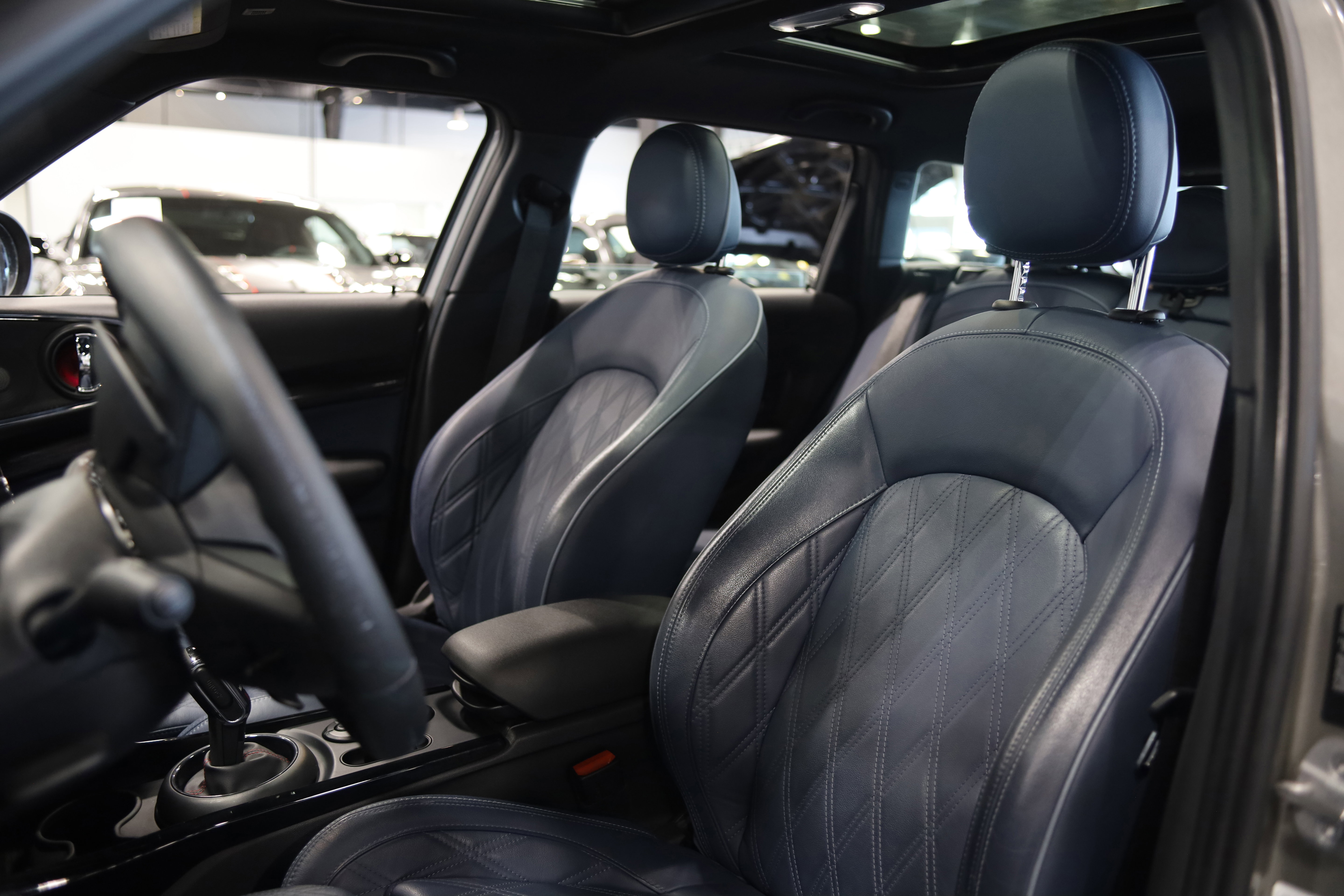 Used 2020 MINI Cooper Clubman John Cooper Works image 13