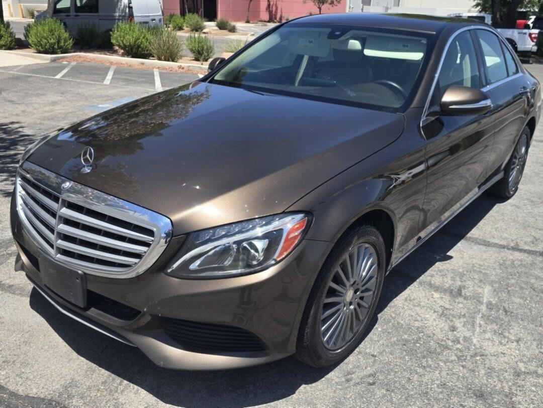 Used 2015 Mercedes-Benz C 300 4MATIC Sedan image 1