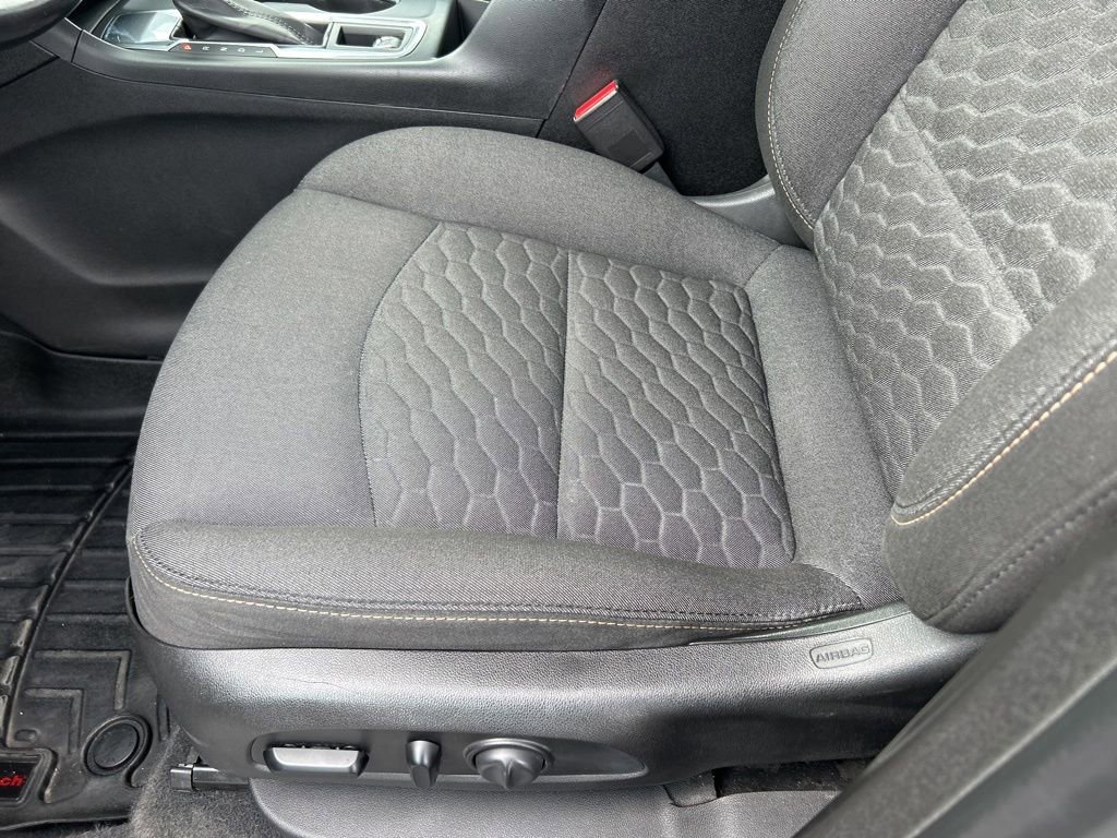 Used 2019 Chevrolet Equinox LT FWD image 22