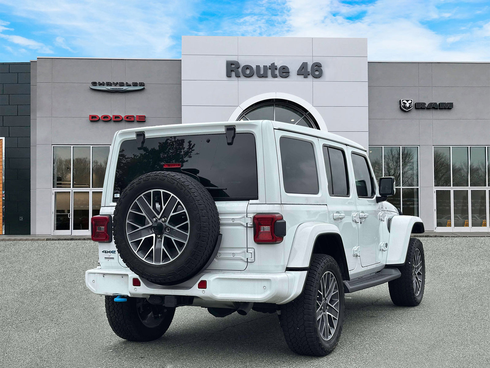 Used 2024 Jeep Wrangler High Altitude AWD/4WD image 5