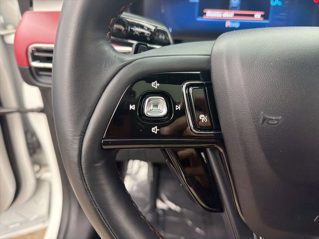 Used 2023 Lincoln Corsair Grand Touring image 12