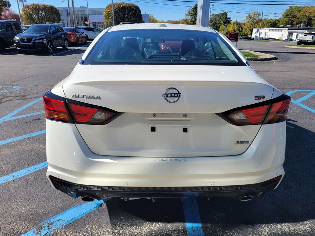 New 2025 Nissan Altima 2.5 SR w/ SR Premium Package image 5