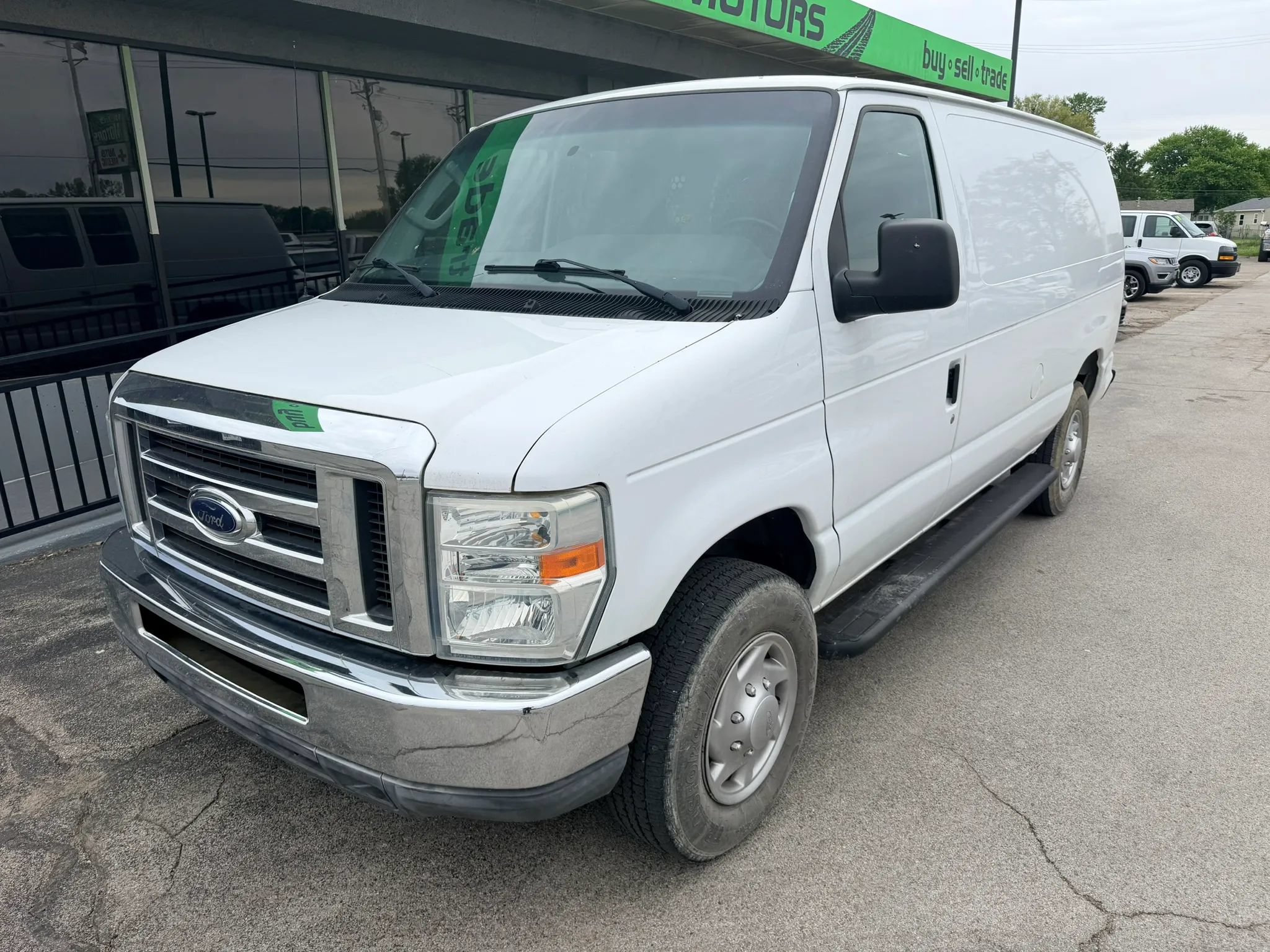 Used 2010 Ford E-250 and Econoline 250 RWD image 1