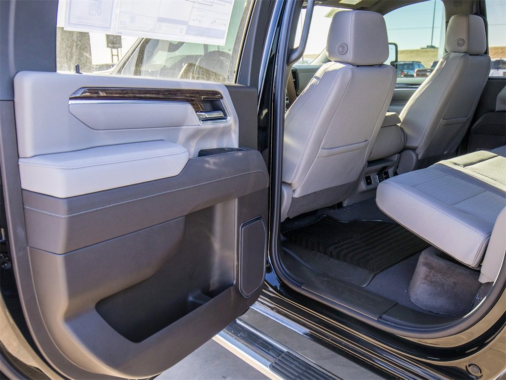 New 2026 GMC Sierra 3500 SLE w/ SLE Value Package image 21