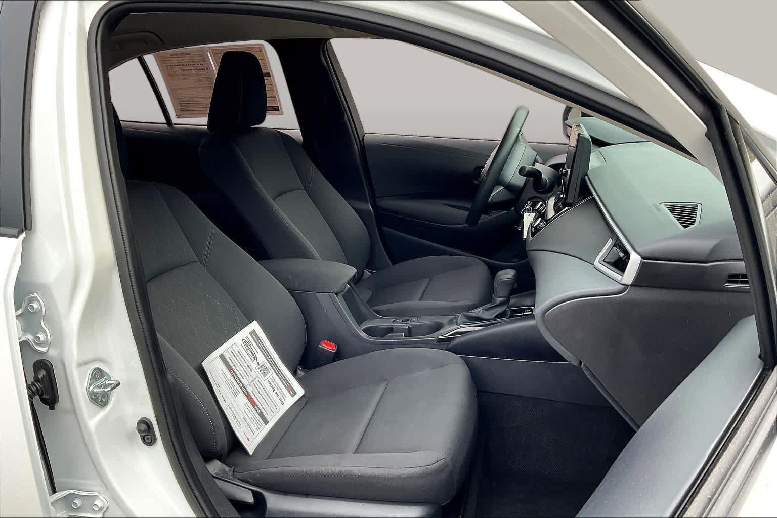 Used 2026 Toyota Corolla LE FWD image 17