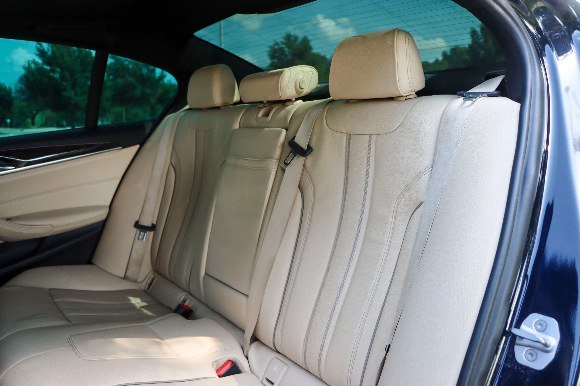 Used 2018 BMW 530i w/ M Sport Package RWD image 17