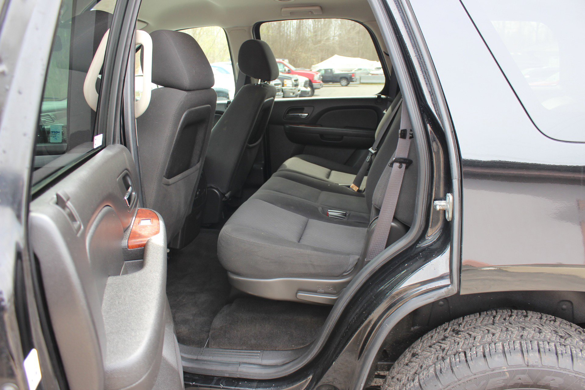 Used 2013 Chevrolet Tahoe LS w/ All-Star Edition AWD/4WD image 30