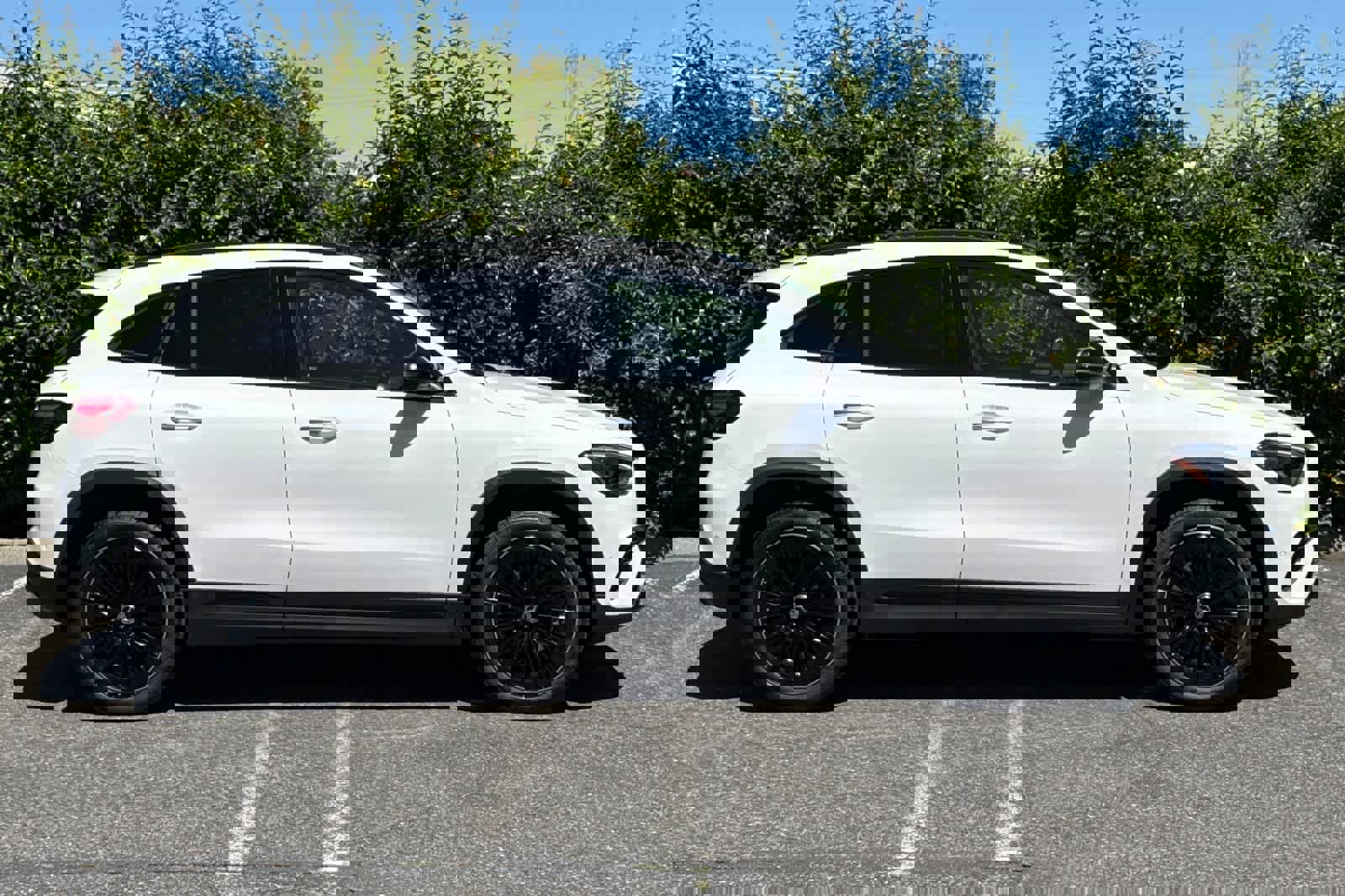 New 2026 Mercedes-Benz GLA 250 4MATIC image 2