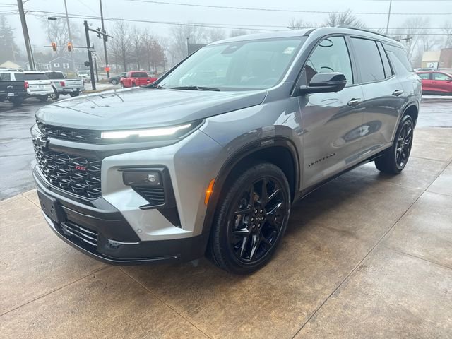 Used 2025 Chevrolet Traverse RS image 6