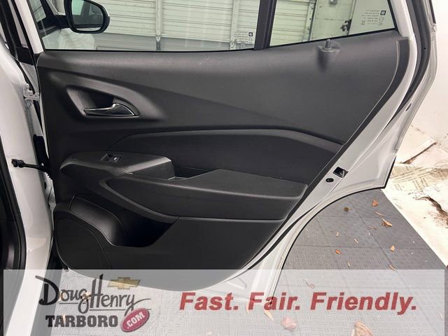 Used 2025 Chevrolet Trax LT image 35