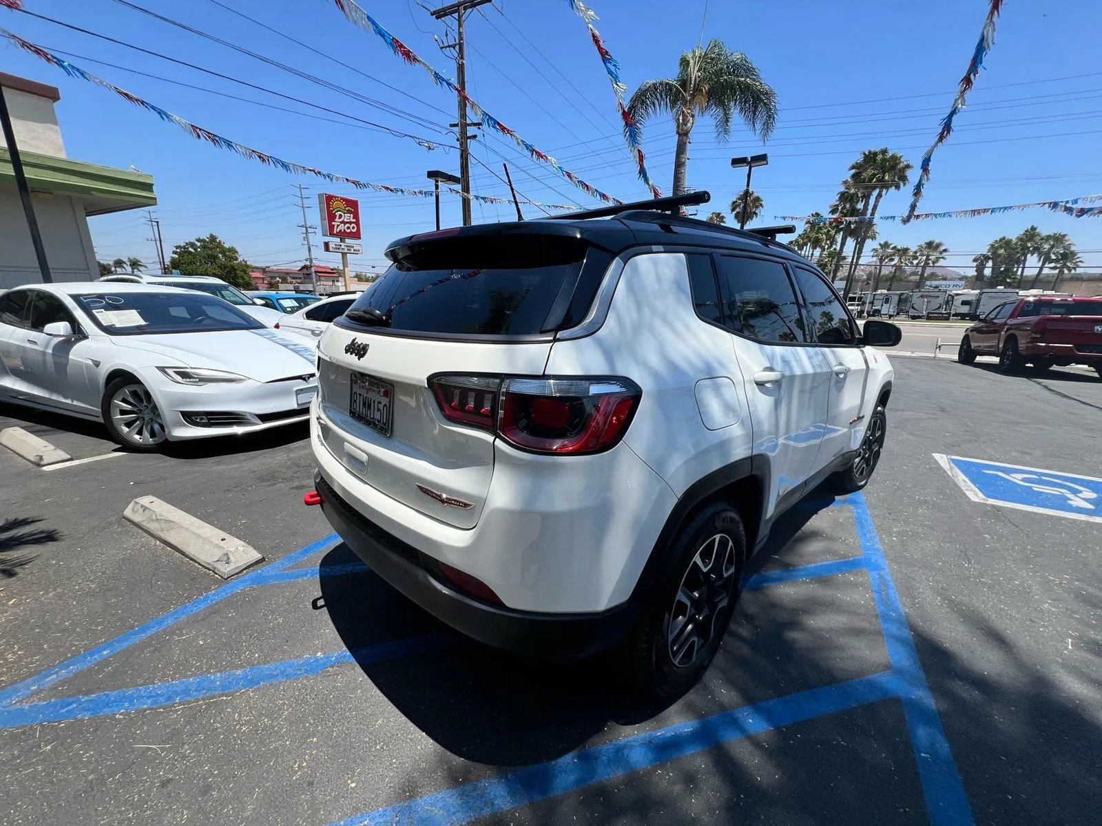 Used 2019 Jeep Compass Trailhawk AWD/4WD image 8