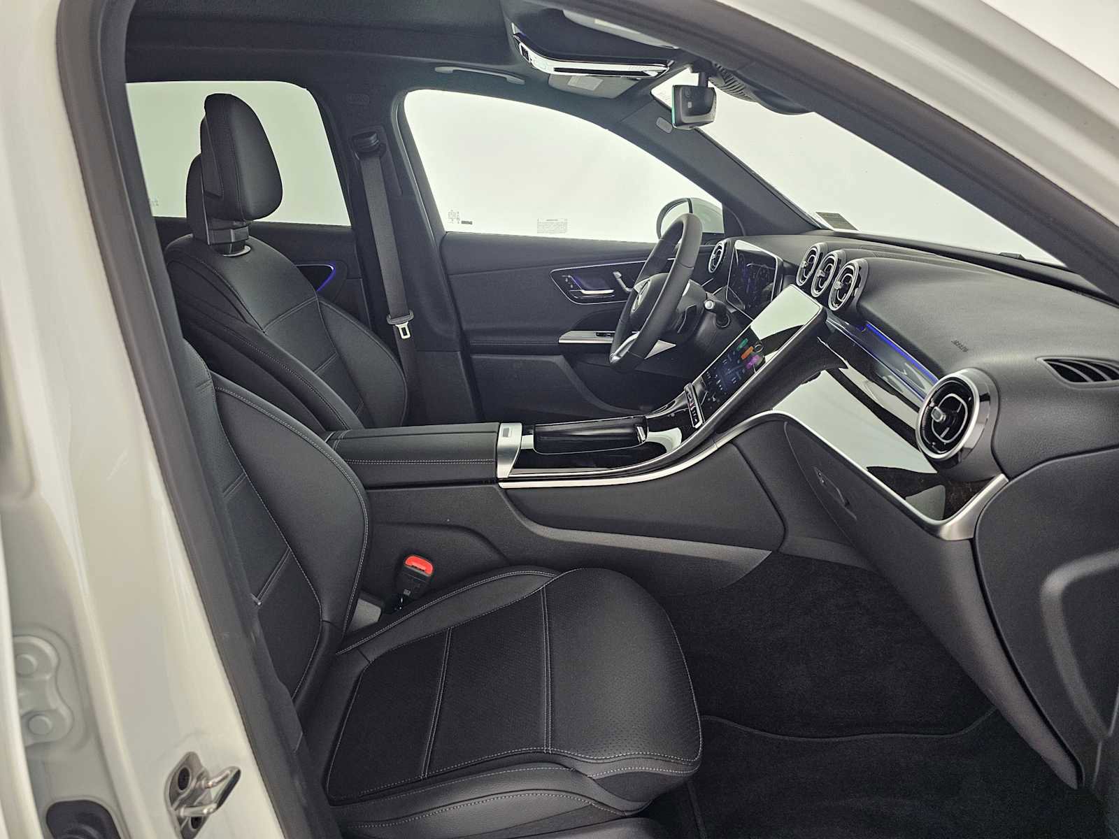 Used 2026 Mercedes-Benz GLC 300 image 10