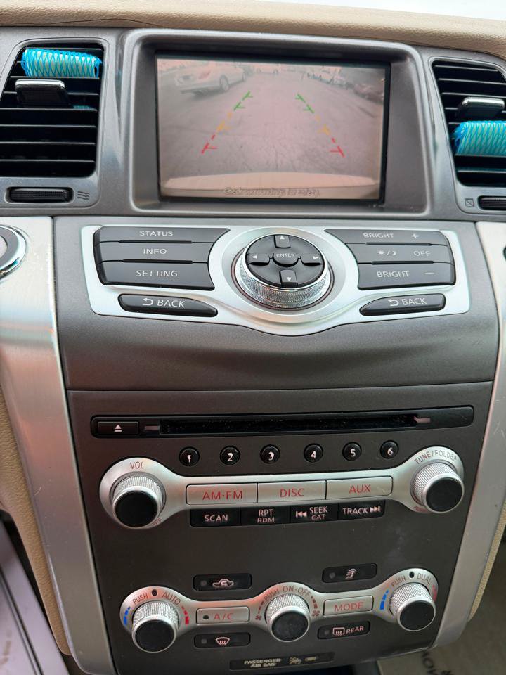 Used 2011 Nissan Murano SL FWD image 20