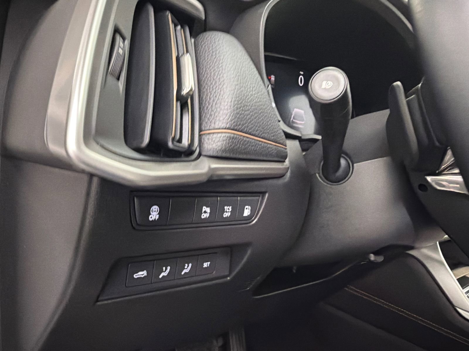 Used 2024 MAZDA CX-90 Plug-In Hybrid w/ Premium Pkg image 35