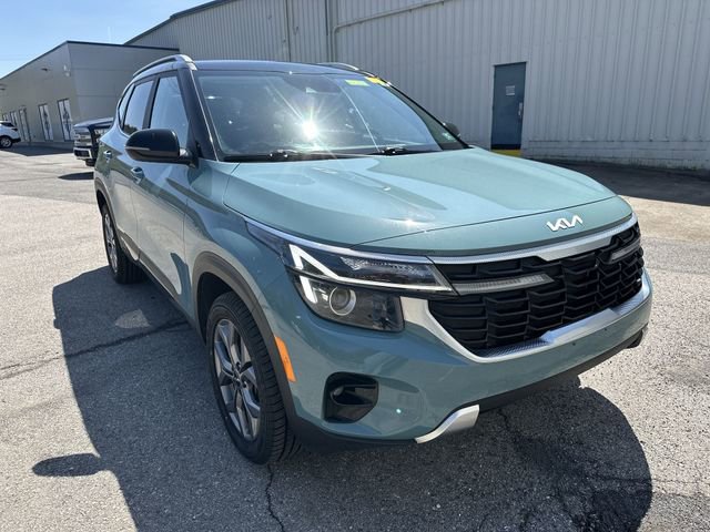 Used 2024 Kia Seltos S AWD/4WD image 11