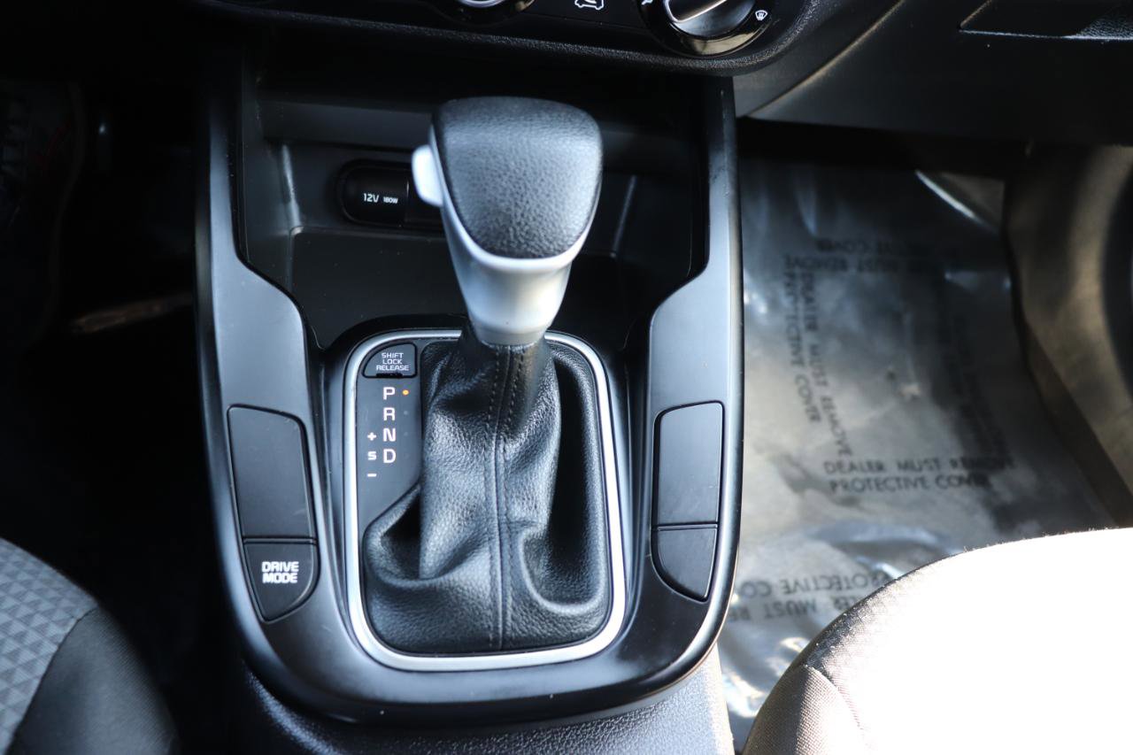 Used 2023 Kia Soul LX w/ LX Technology Package FWD image 33