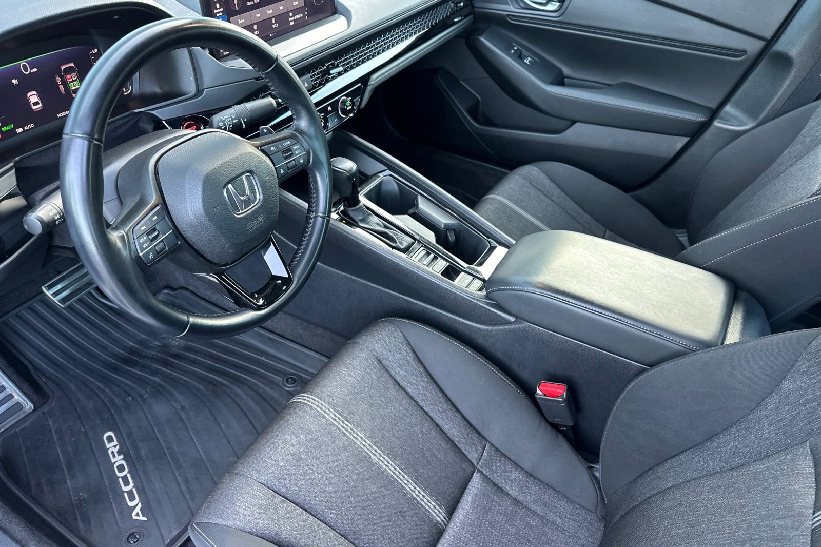 Used 2023 Honda Accord Sport image 9