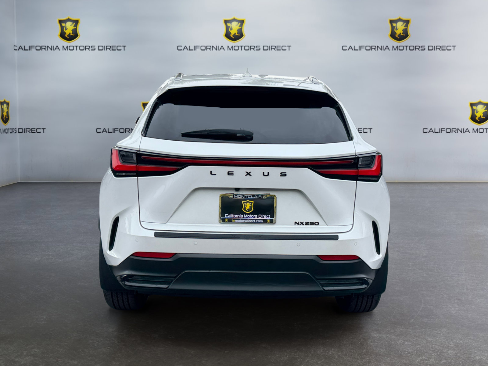 Used 2025 Lexus NX 250 FWD w/ Accessory Package (Z1) image 4