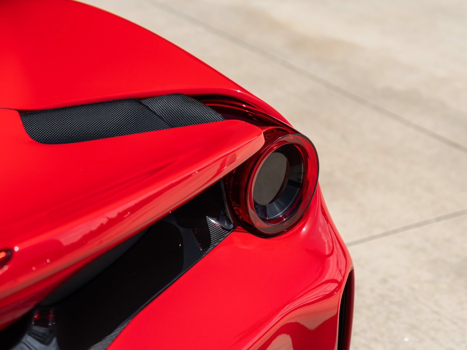 Used 2020 Ferrari 488 Pista Spider RWD image 18