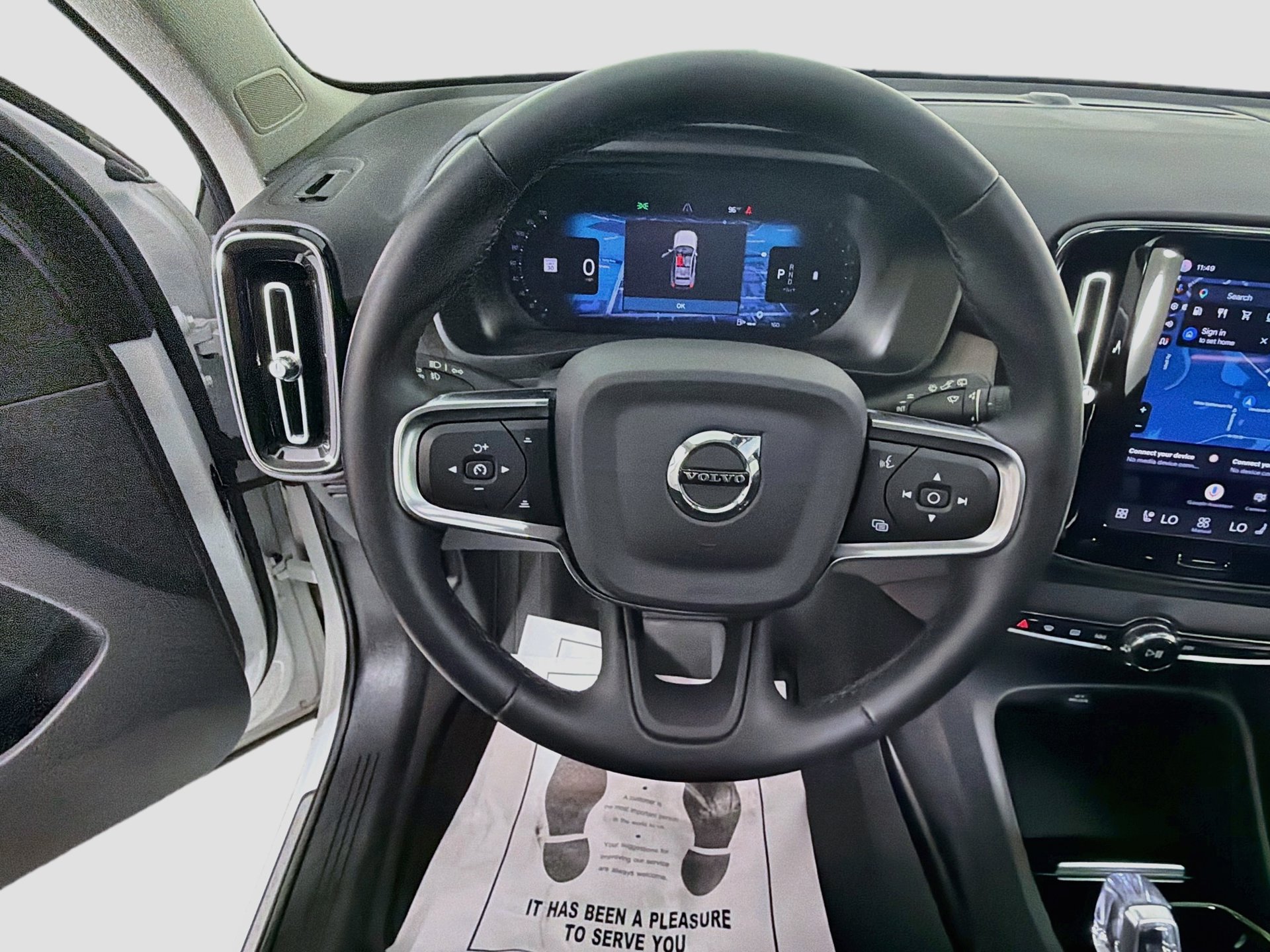 Certified 2023 Volvo XC40 B4 Plus w/ Protection Package Premier FWD image 11