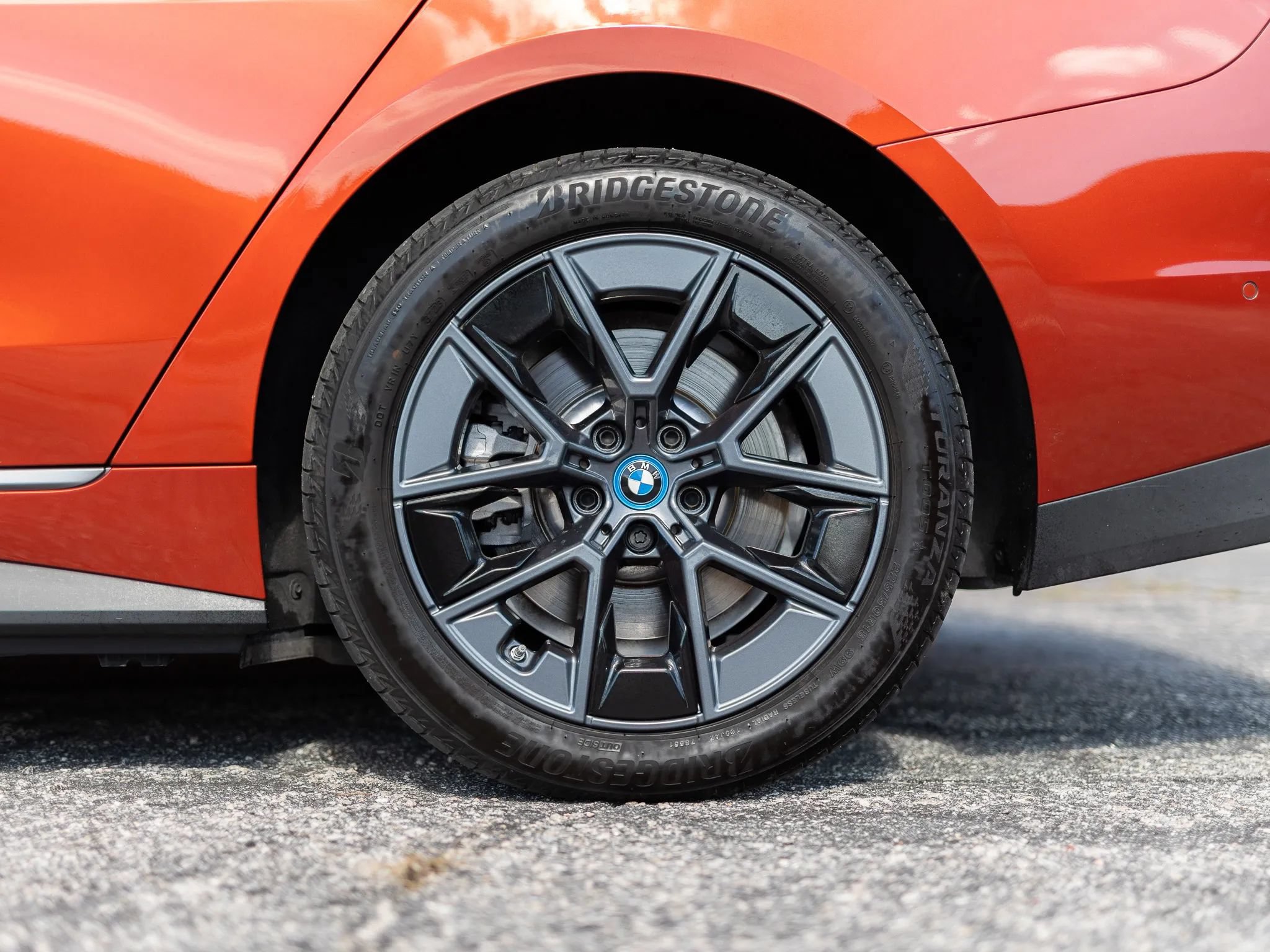Used 2023 BMW i4 eDrive35 w/ Premium Package RWD image 13