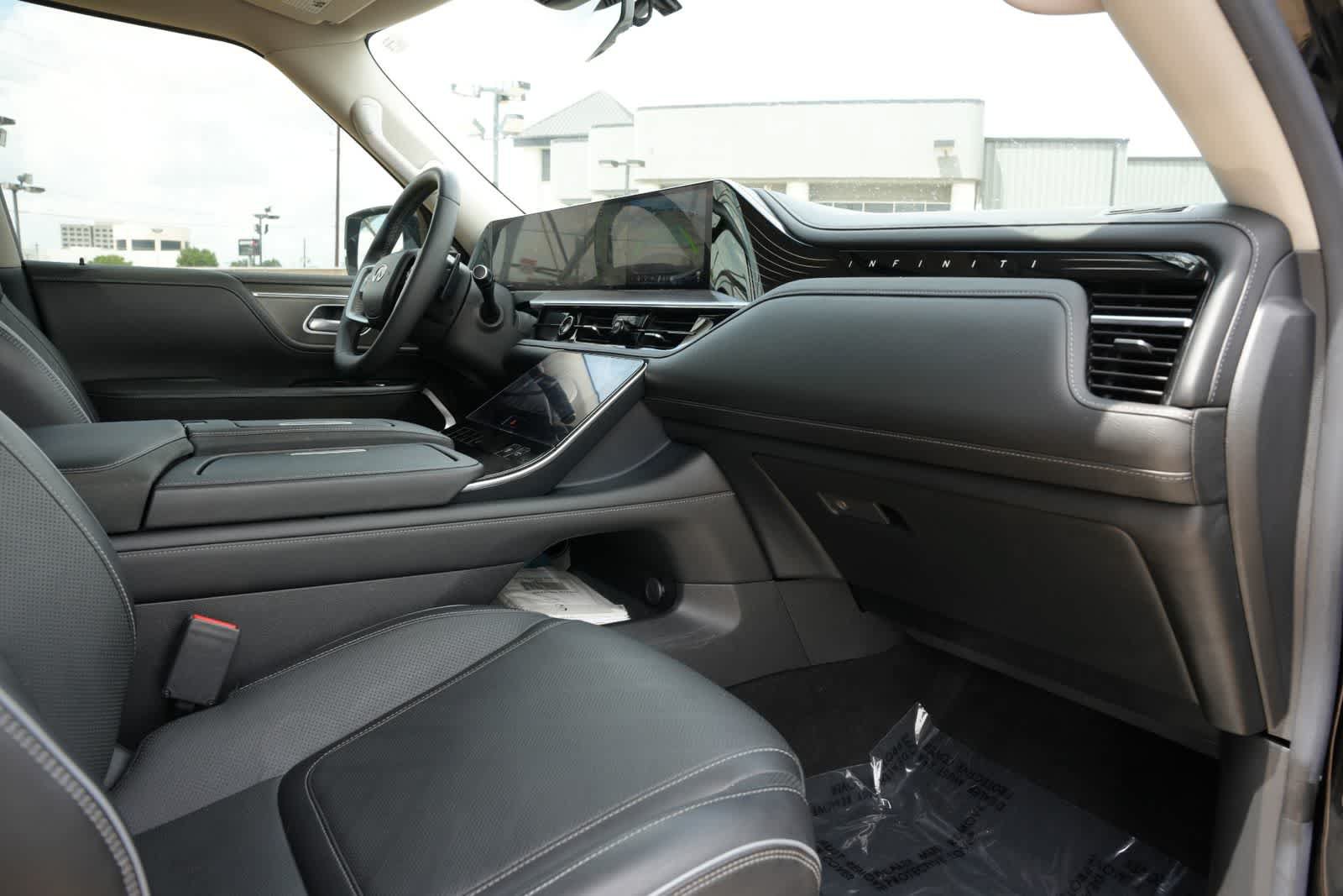 Certified 2025 INFINITI QX80 Luxe w/ Exterior Package RWD image 22